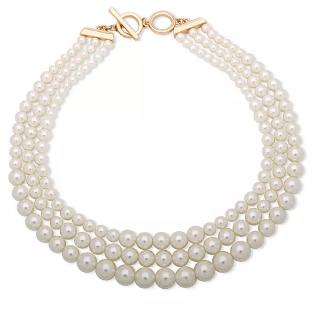 Elegant Pearl Necklace
